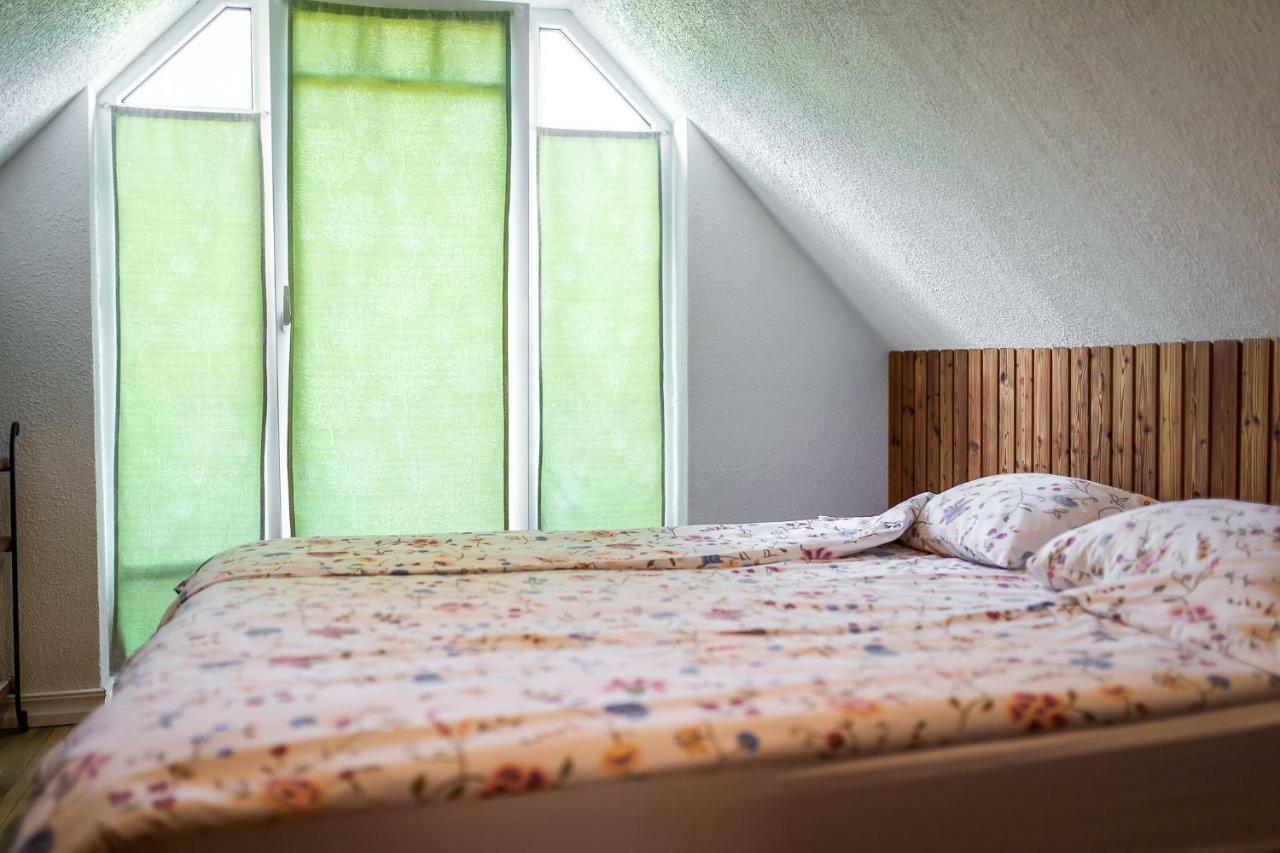 Erlendi Kodumajutus Villa Пярну Екстериор снимка